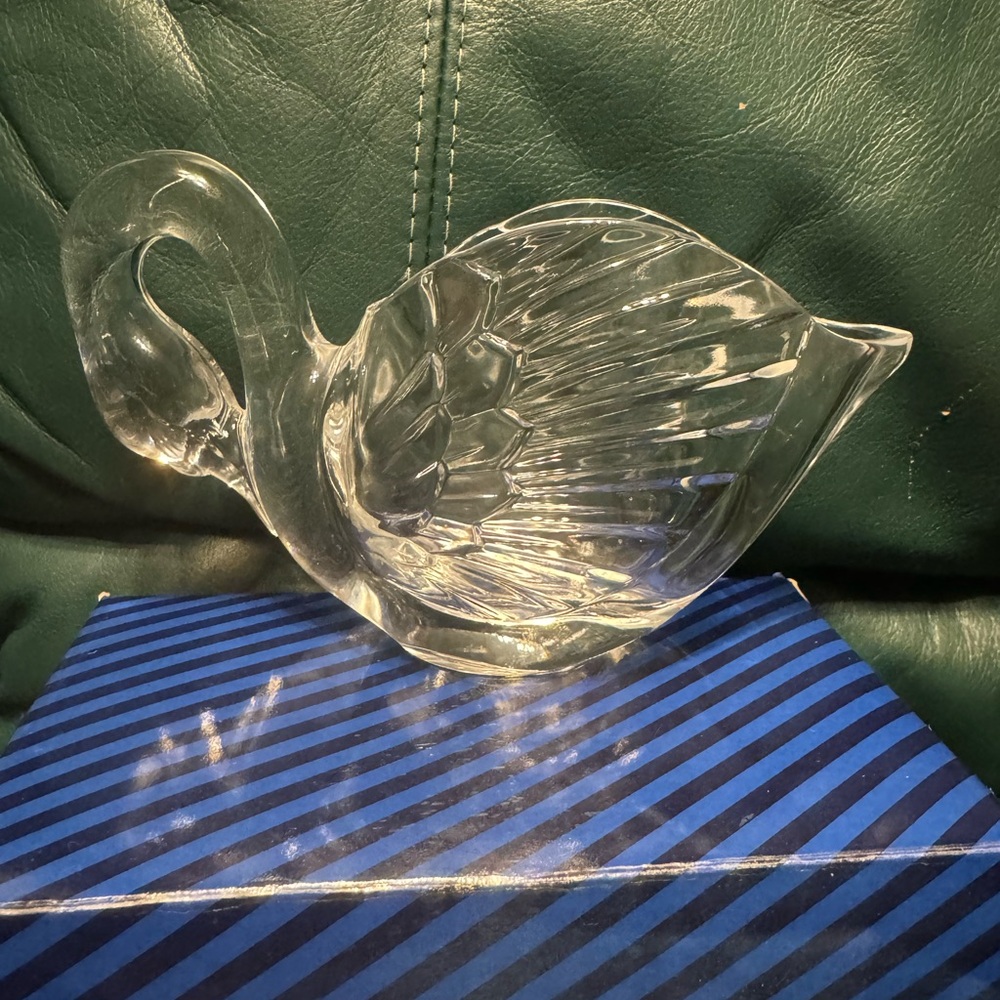 Vintage Cristal d'Arques France Cygne 7" X 4 1/4" Crystal Swan Dish Decor & box